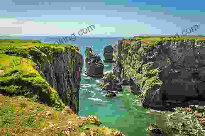 Pembrokeshire Coast Path, Wales Lonely Planet Wales (Travel Guide)